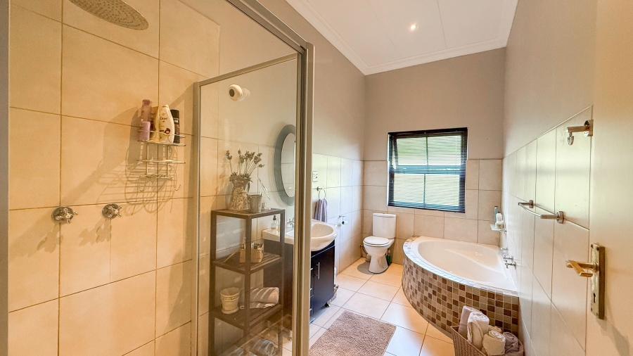 4 Bedroom Property for Sale in Intaba Ridge Secure Eco Estate KwaZulu-Natal