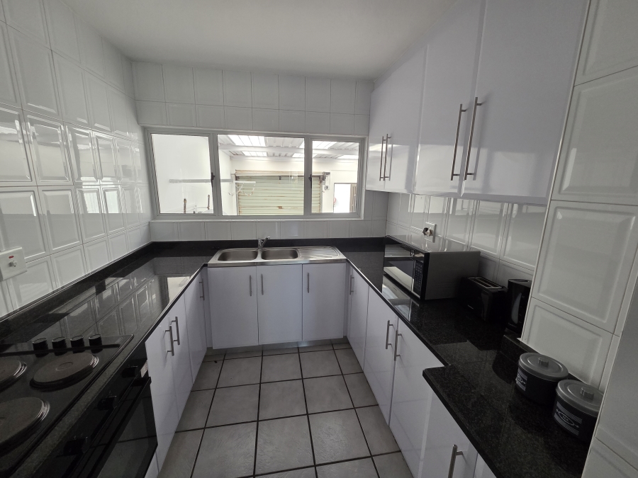 To Let 2 Bedroom Property for Rent in Bluff KwaZulu-Natal