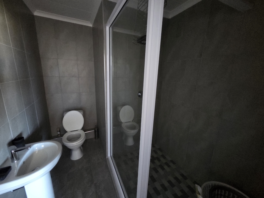 To Let 2 Bedroom Property for Rent in Bluff KwaZulu-Natal