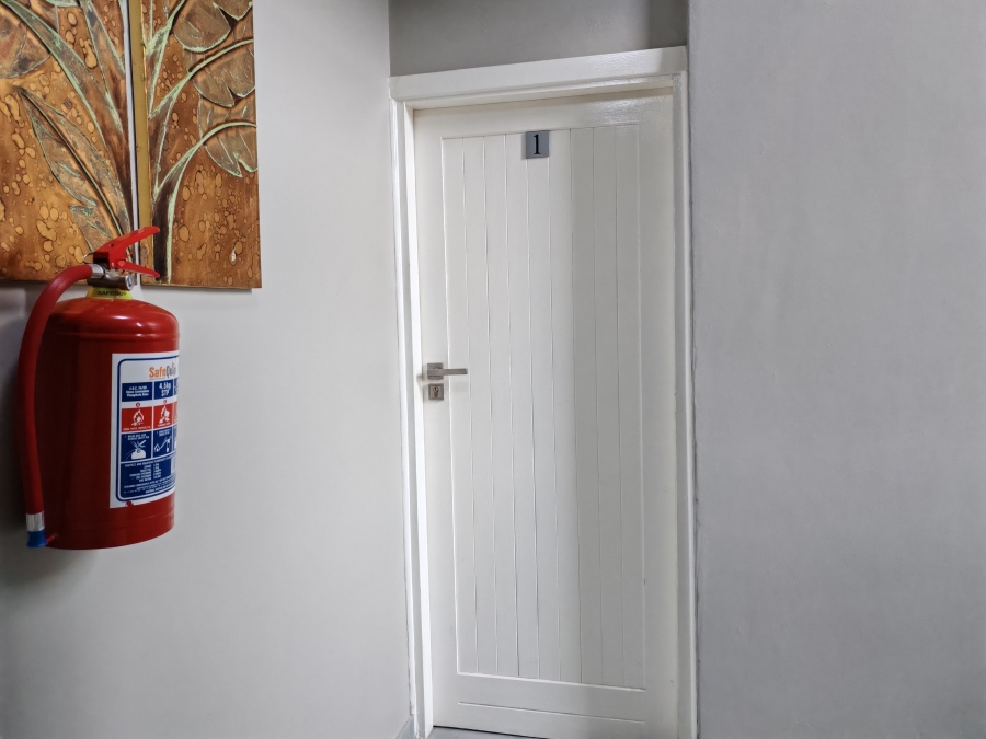 To Let 2 Bedroom Property for Rent in Durban North KwaZulu-Natal