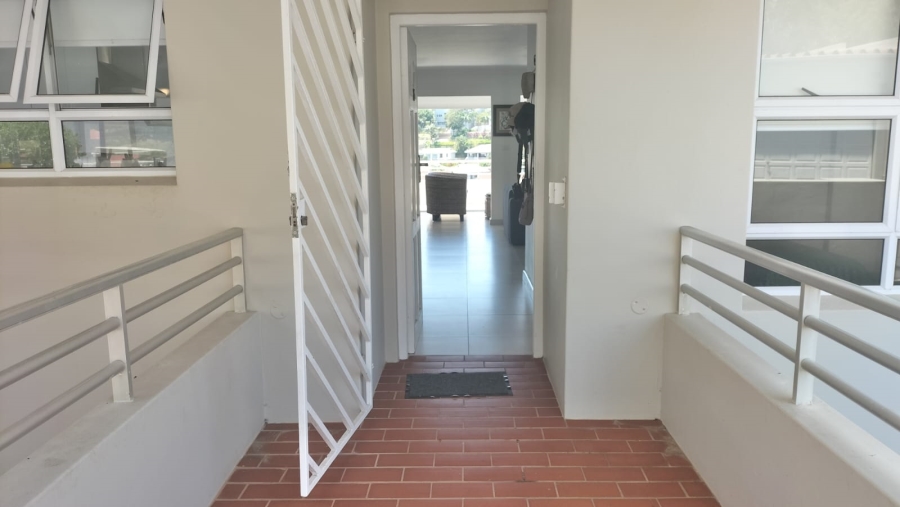 3 Bedroom Property for Sale in Willard Beach KwaZulu-Natal