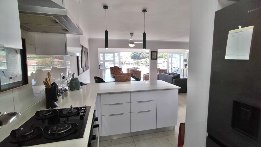 3 Bedroom Property for Sale in Willard Beach KwaZulu-Natal