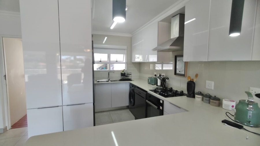 3 Bedroom Property for Sale in Willard Beach KwaZulu-Natal