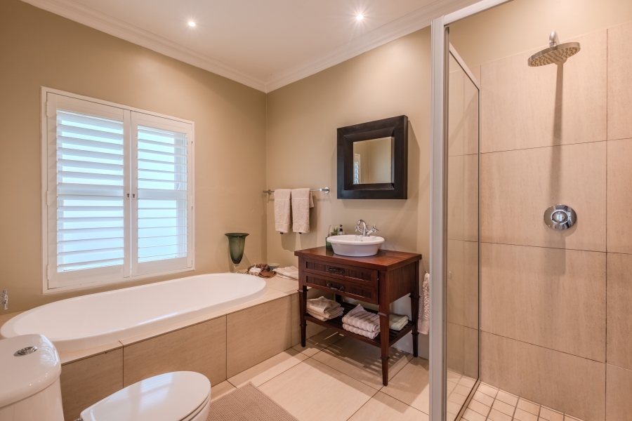 6 Bedroom Property for Sale in La Lucia KwaZulu-Natal