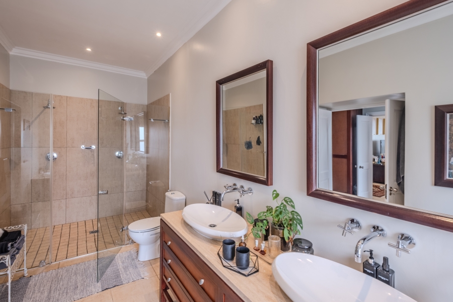 6 Bedroom Property for Sale in La Lucia KwaZulu-Natal