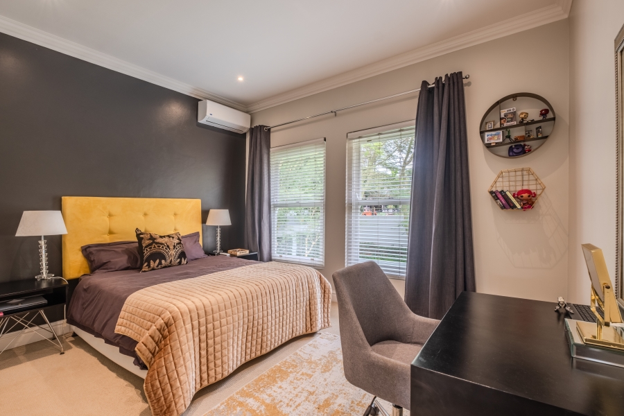 6 Bedroom Property for Sale in La Lucia KwaZulu-Natal