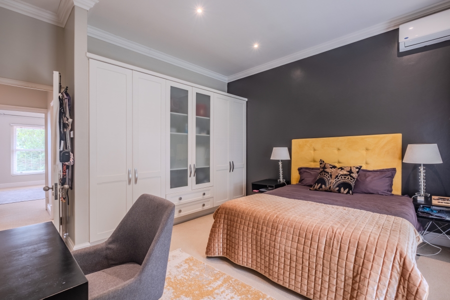 6 Bedroom Property for Sale in La Lucia KwaZulu-Natal