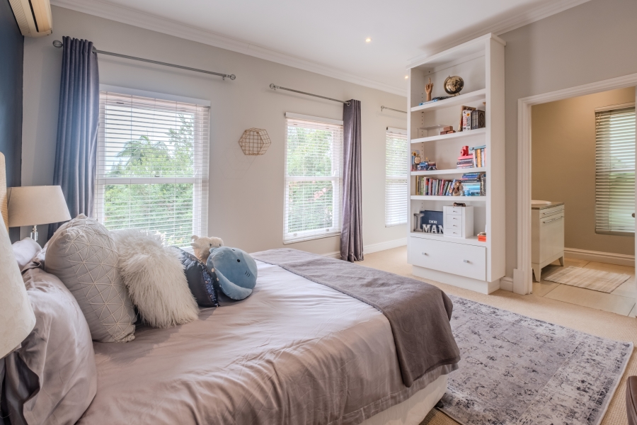 6 Bedroom Property for Sale in La Lucia KwaZulu-Natal