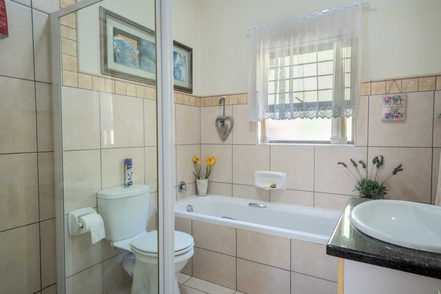 3 Bedroom Property for Sale in Freeland Park KwaZulu-Natal