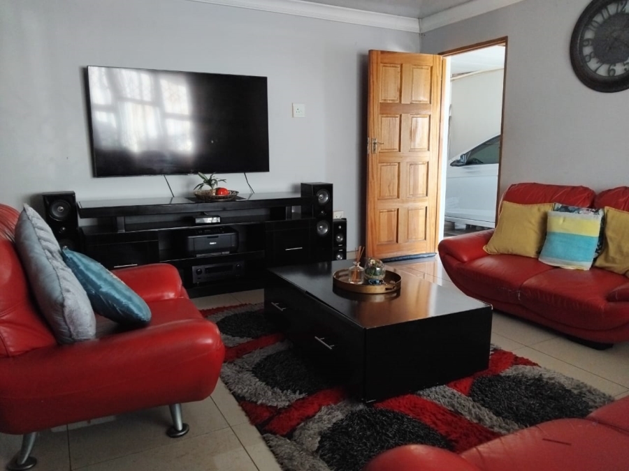 3 Bedroom Property for Sale in Esikhawini KwaZulu-Natal