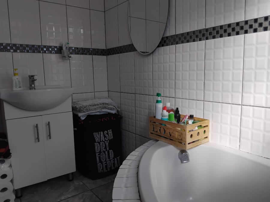 3 Bedroom Property for Sale in Esikhawini KwaZulu-Natal