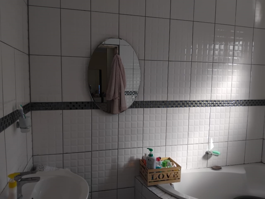 3 Bedroom Property for Sale in Esikhawini KwaZulu-Natal