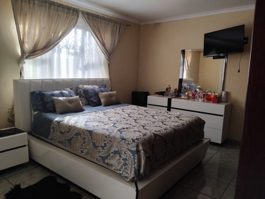3 Bedroom Property for Sale in Esikhawini KwaZulu-Natal