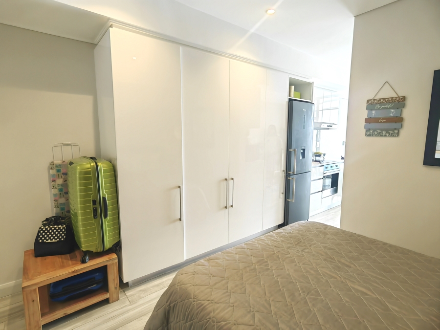 To Let 1 Bedroom Property for Rent in Umhlanga KwaZulu-Natal