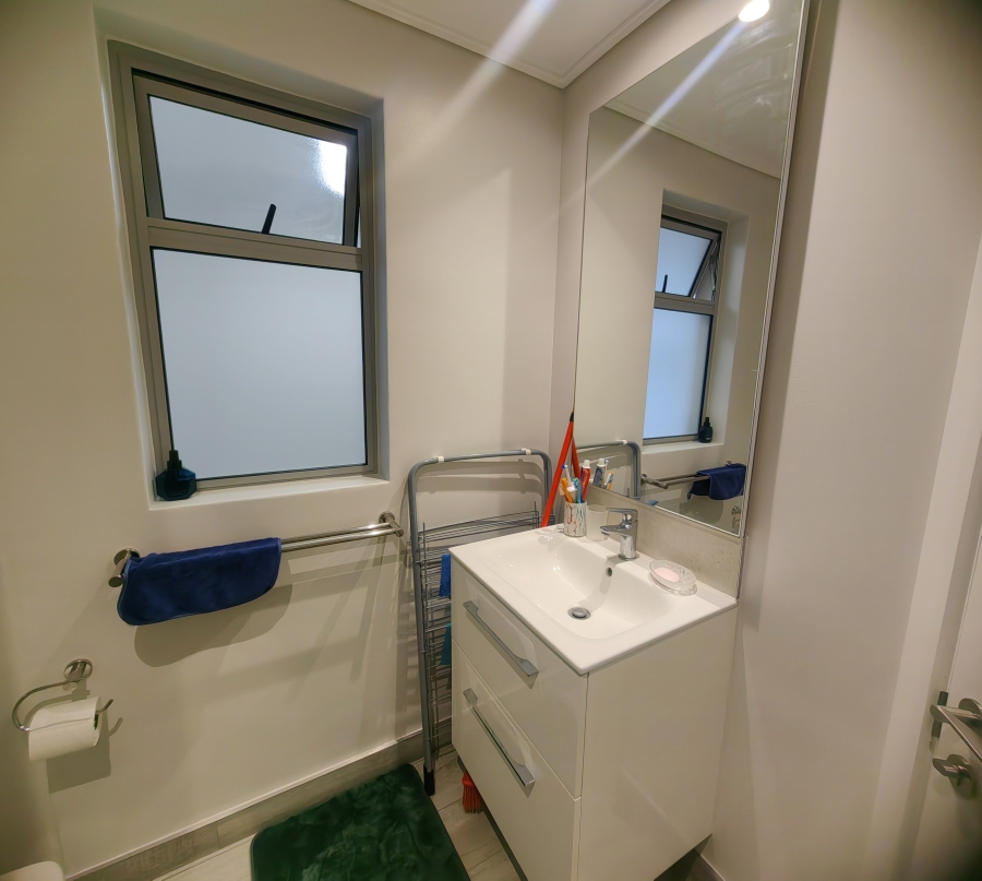 To Let 1 Bedroom Property for Rent in Umhlanga KwaZulu-Natal