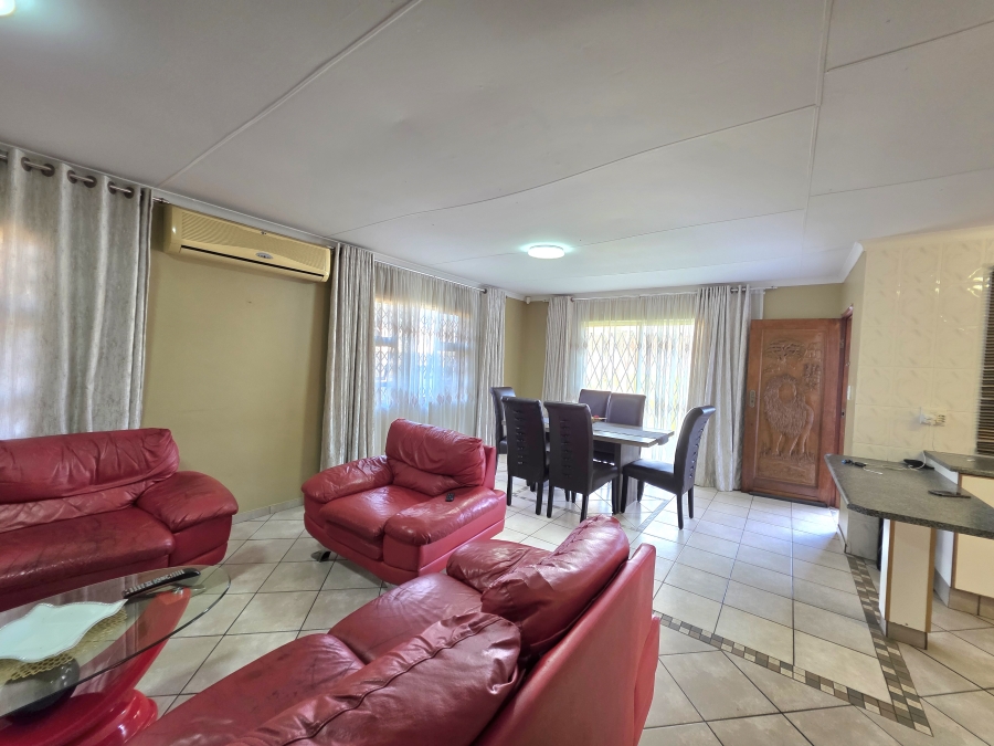 3 Bedroom Property for Sale in Birdswood KwaZulu-Natal