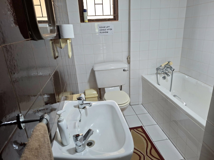 4 Bedroom Property for Sale in Glen Ashley KwaZulu-Natal