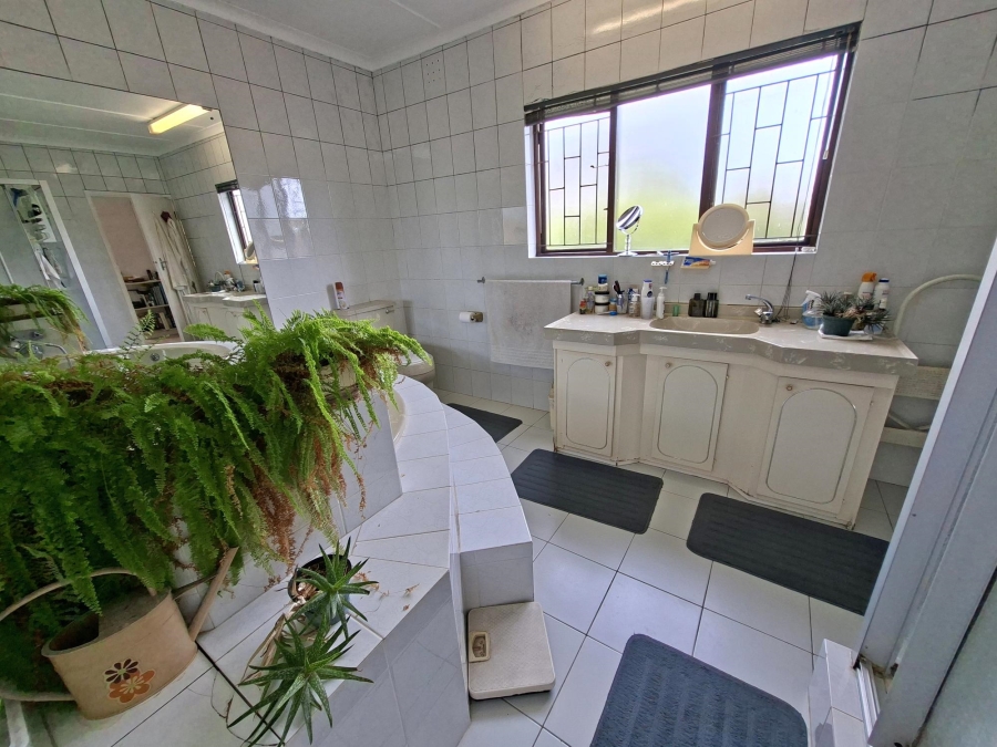 4 Bedroom Property for Sale in Glen Ashley KwaZulu-Natal