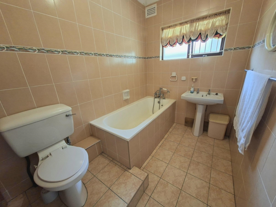 4 Bedroom Property for Sale in Glen Ashley KwaZulu-Natal