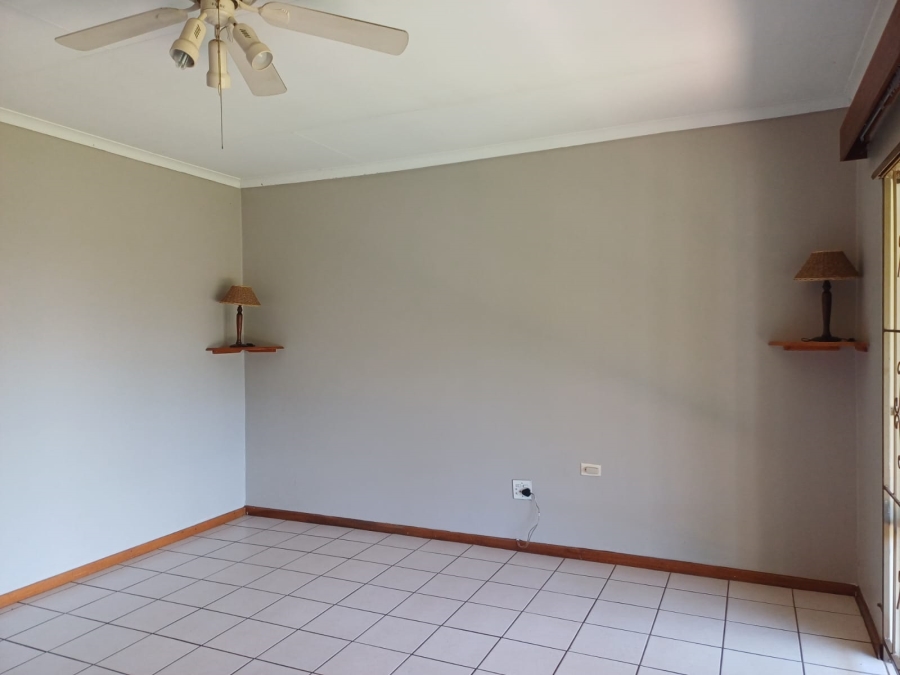 To Let 3 Bedroom Property for Rent in Prestbury KwaZulu-Natal