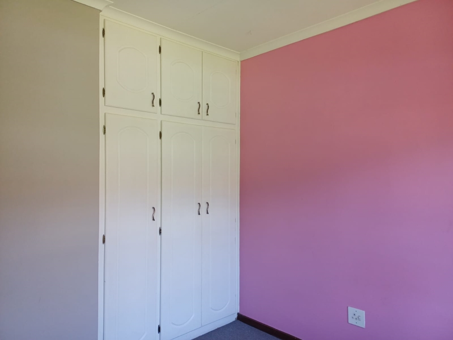 To Let 3 Bedroom Property for Rent in Prestbury KwaZulu-Natal