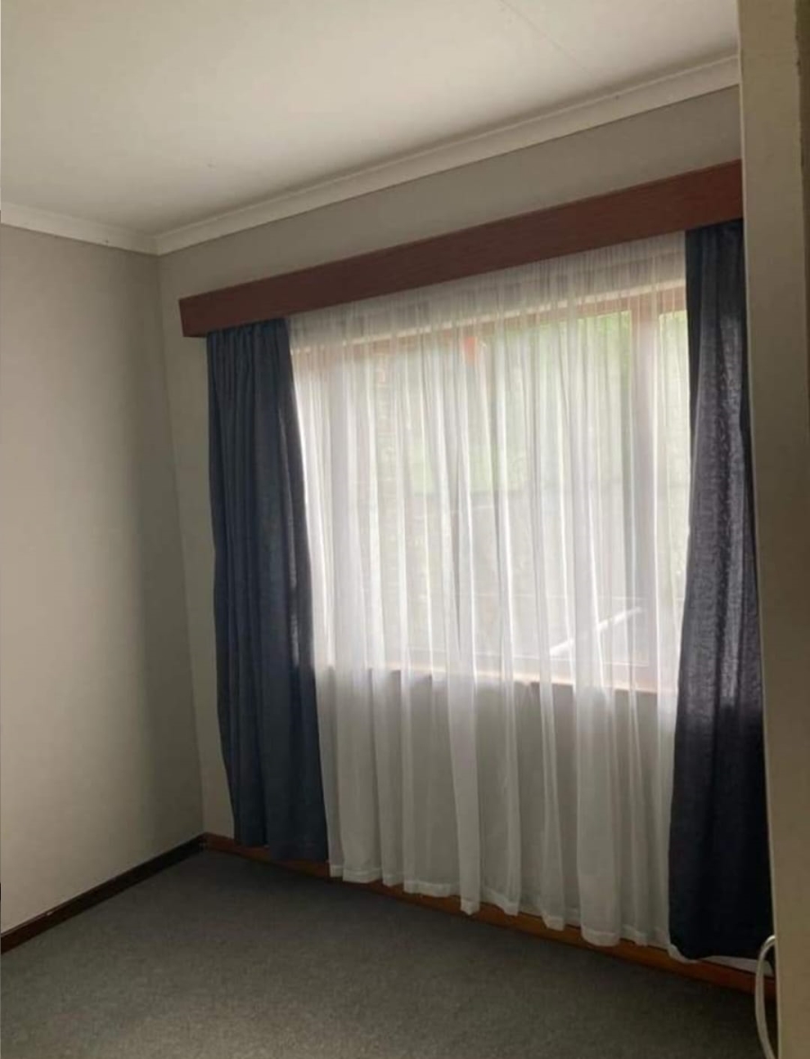 To Let 3 Bedroom Property for Rent in Prestbury KwaZulu-Natal