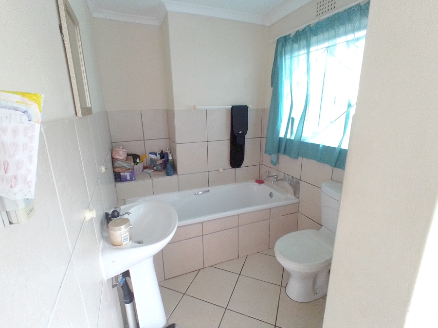 3 Bedroom Property for Sale in ZSM Industrial KwaZulu-Natal