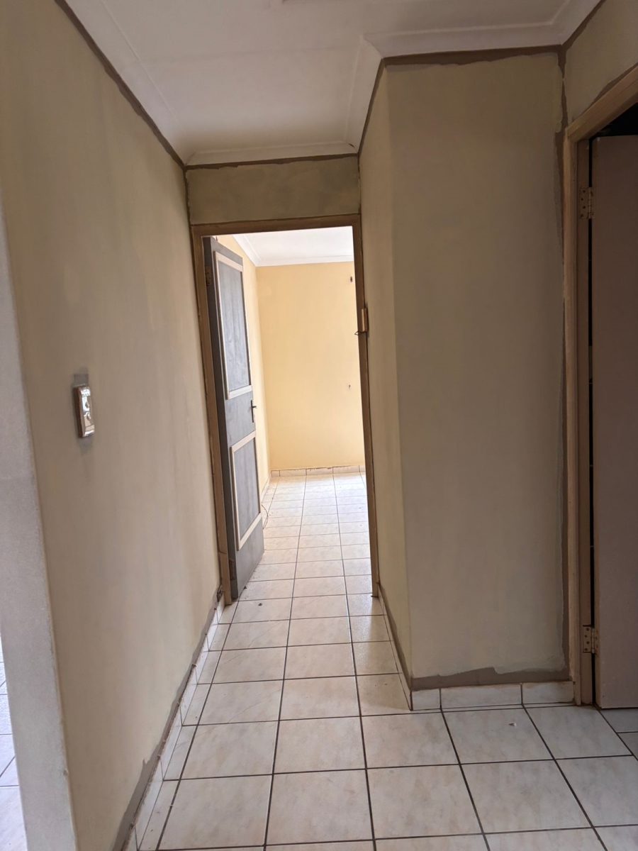 To Let 3 Bedroom Property for Rent in Kenville KwaZulu-Natal