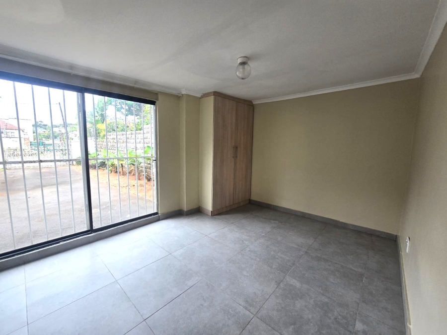 To Let 1 Bedroom Property for Rent in Athlone KwaZulu-Natal