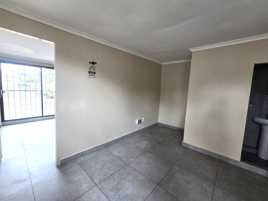 To Let 1 Bedroom Property for Rent in Athlone KwaZulu-Natal