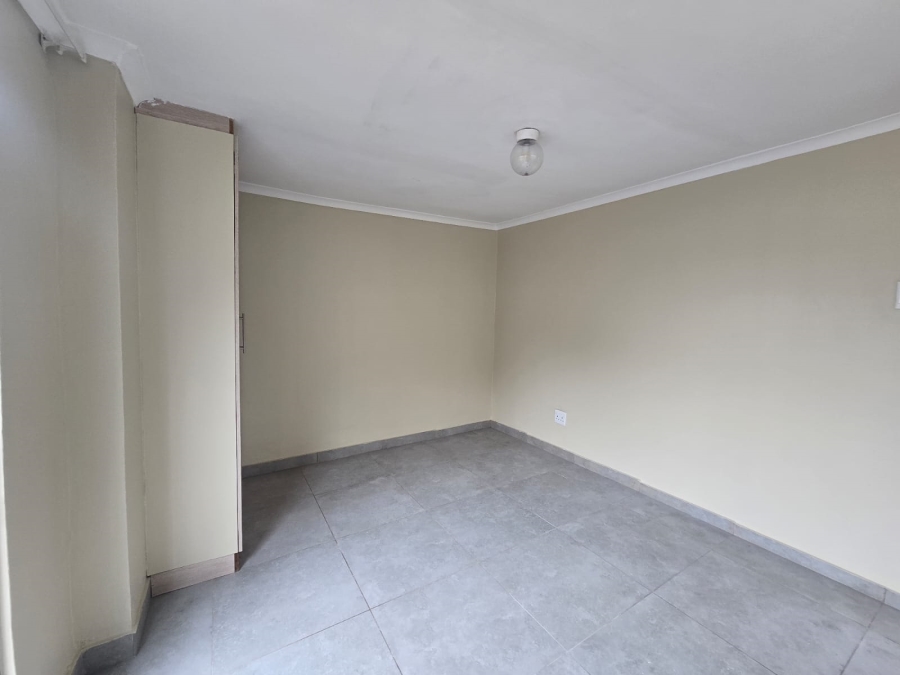 To Let 1 Bedroom Property for Rent in Athlone KwaZulu-Natal