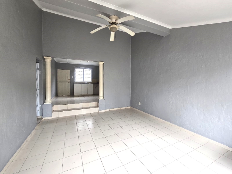 To Let 2 Bedroom Property for Rent in Athlone KwaZulu-Natal