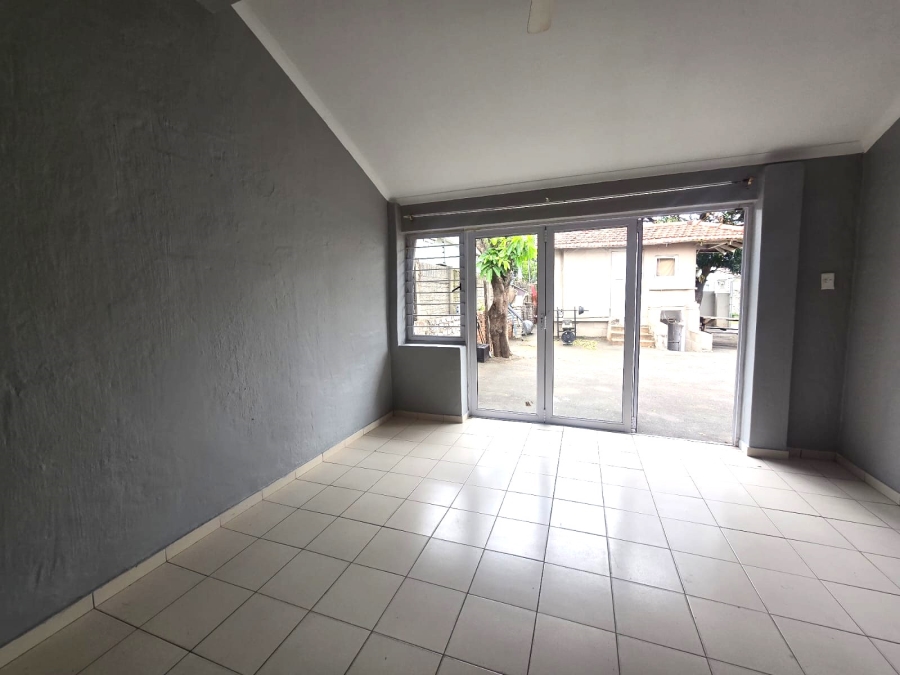 To Let 2 Bedroom Property for Rent in Athlone KwaZulu-Natal