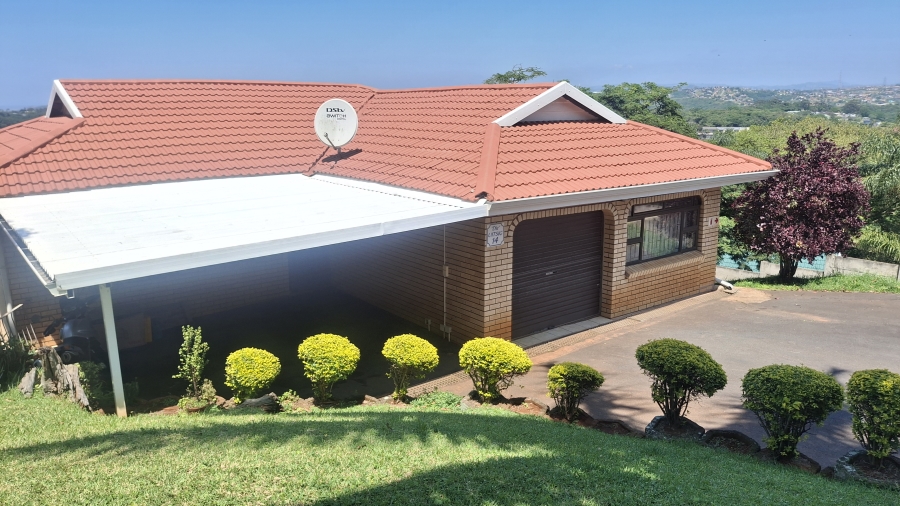 4 Bedroom Property for Sale in Amanzimtoti KwaZulu-Natal