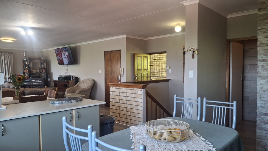 4 Bedroom Property for Sale in Amanzimtoti KwaZulu-Natal