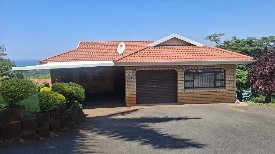 4 Bedroom Property for Sale in Amanzimtoti KwaZulu-Natal