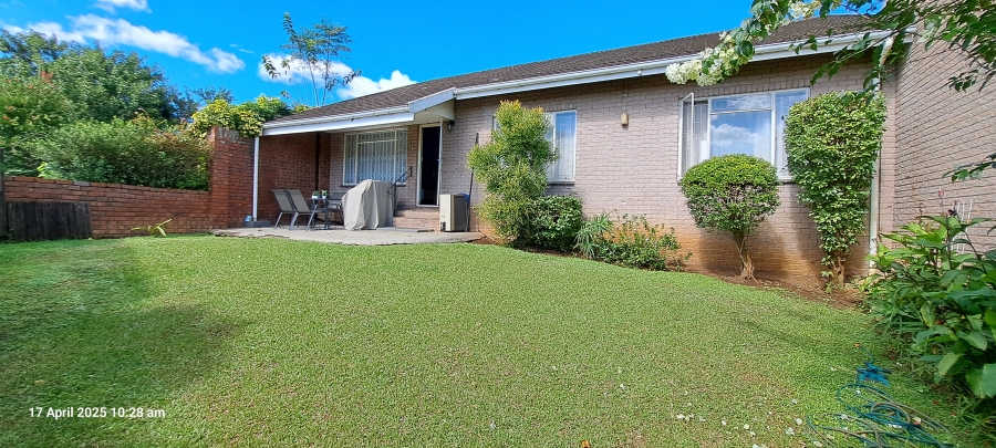 To Let 2 Bedroom Property for Rent in Hayfields KwaZulu-Natal