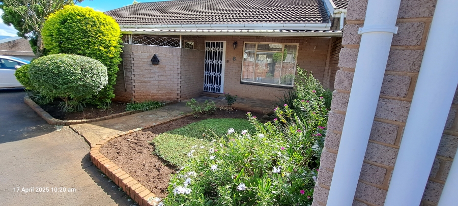 To Let 2 Bedroom Property for Rent in Hayfields KwaZulu-Natal