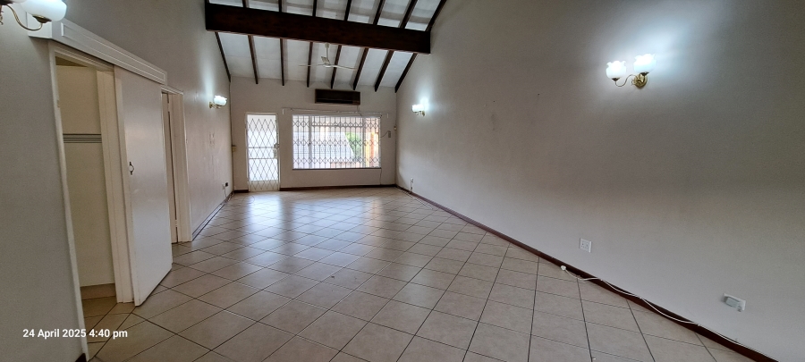 To Let 2 Bedroom Property for Rent in Hayfields KwaZulu-Natal