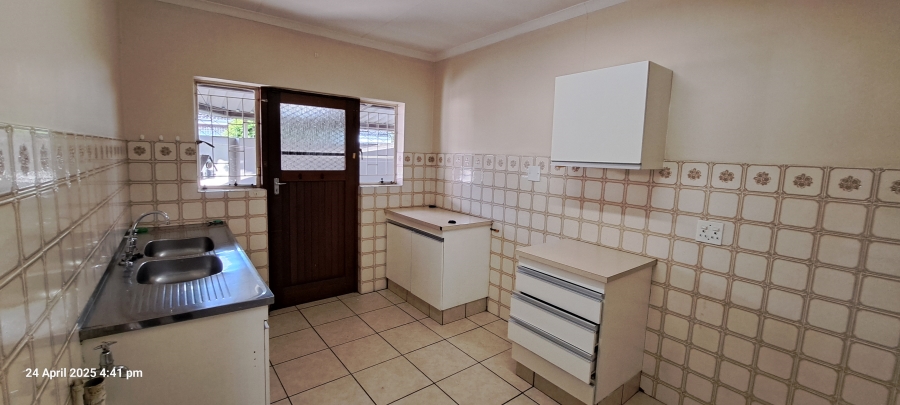 To Let 2 Bedroom Property for Rent in Hayfields KwaZulu-Natal