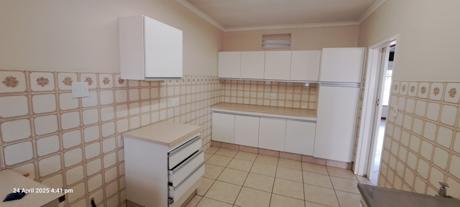 To Let 2 Bedroom Property for Rent in Hayfields KwaZulu-Natal