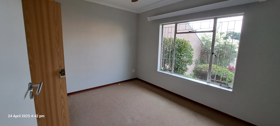 To Let 2 Bedroom Property for Rent in Hayfields KwaZulu-Natal