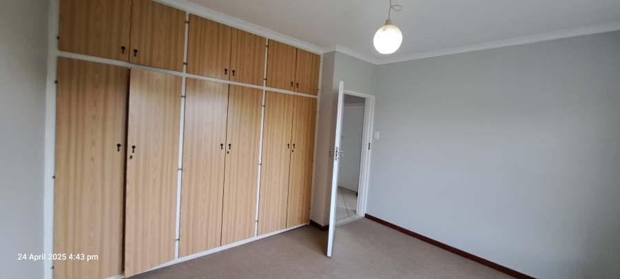 To Let 2 Bedroom Property for Rent in Hayfields KwaZulu-Natal