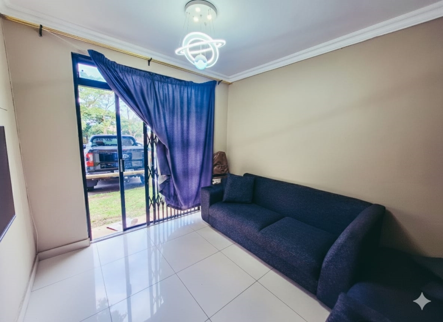 To Let 2 Bedroom Property for Rent in Umhlanga Ridge KwaZulu-Natal