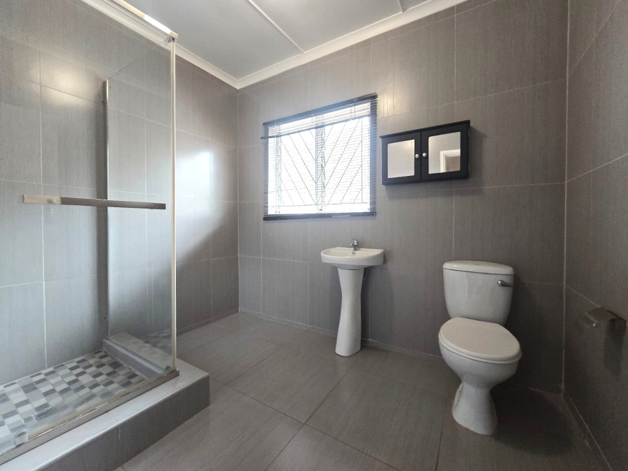 To Let 4 Bedroom Property for Rent in Glen Hills KwaZulu-Natal