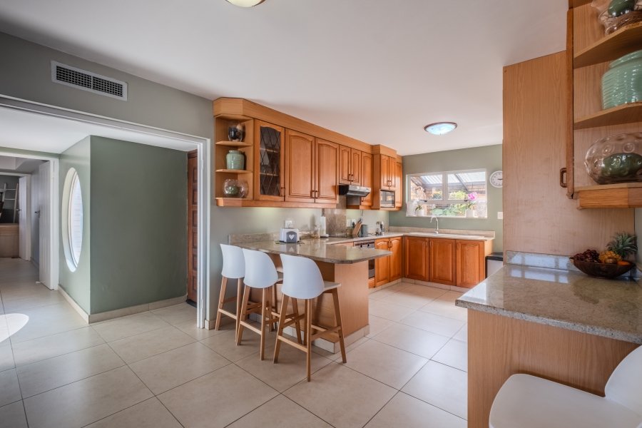 4 Bedroom Property for Sale in Umhlanga KwaZulu-Natal