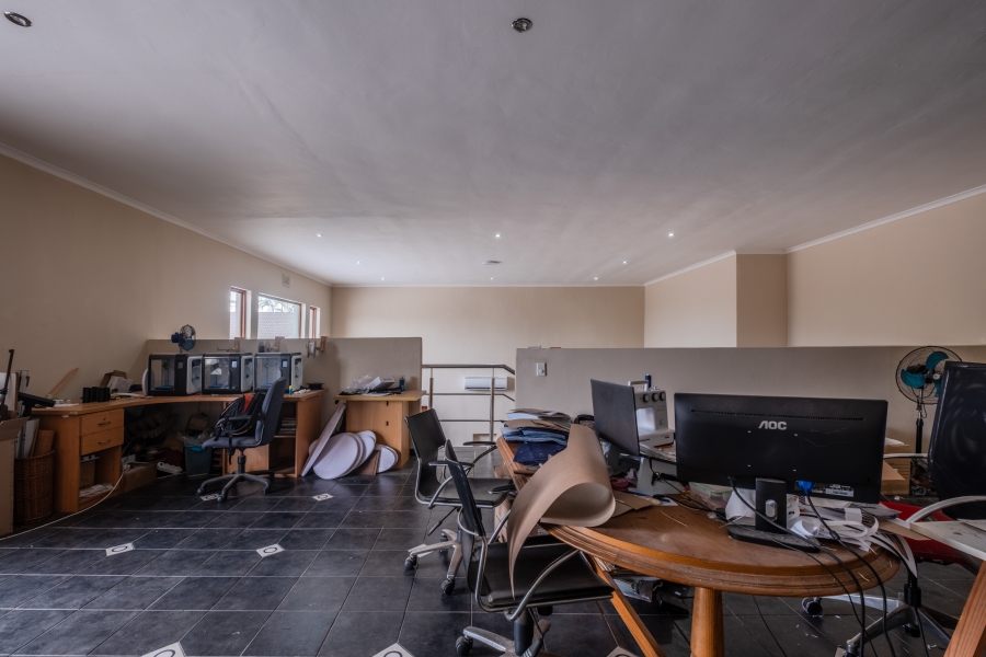 4 Bedroom Property for Sale in Herrwood Park KwaZulu-Natal