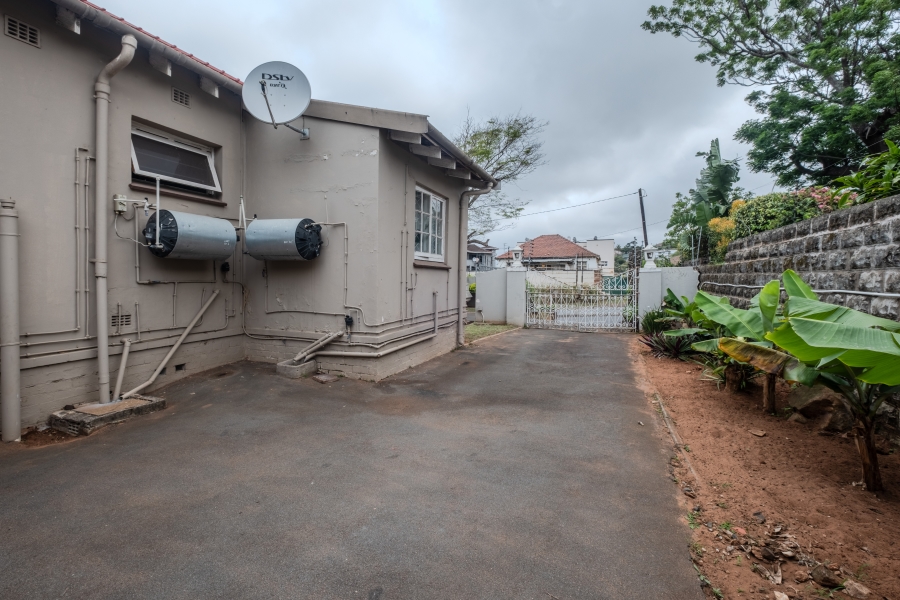 To Let 3 Bedroom Property for Rent in Athlone KwaZulu-Natal