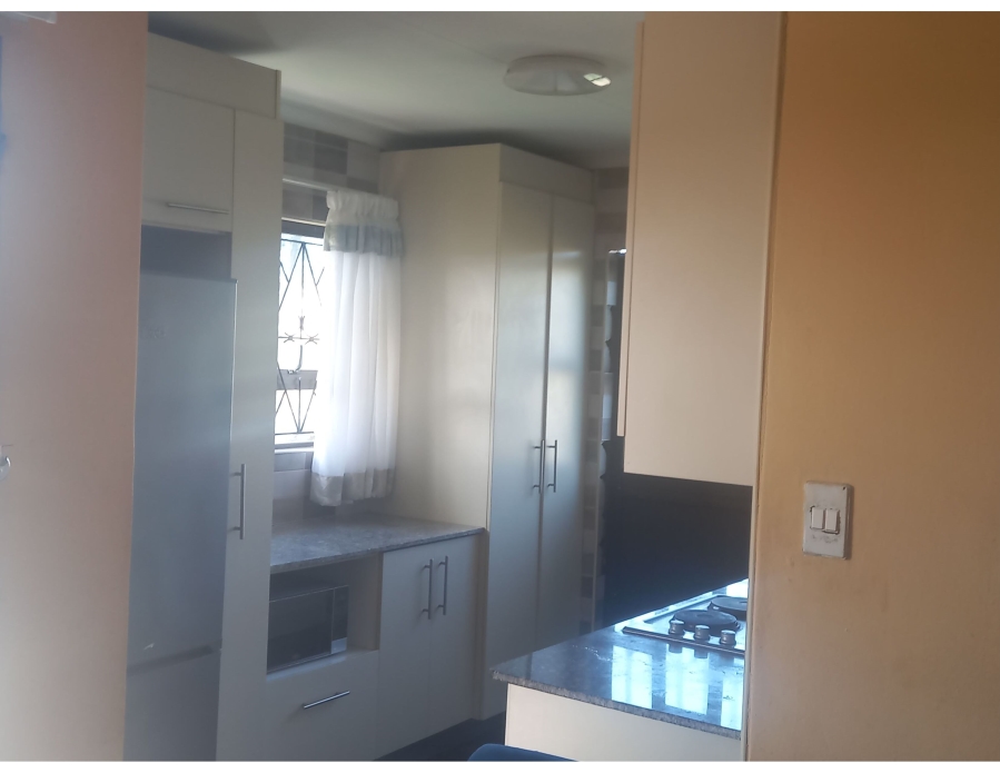 To Let 2 Bedroom Property for Rent in Lovu KwaZulu-Natal