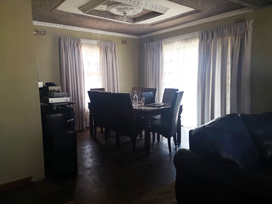 To Let 5 Bedroom Property for Rent in Howick West KwaZulu-Natal